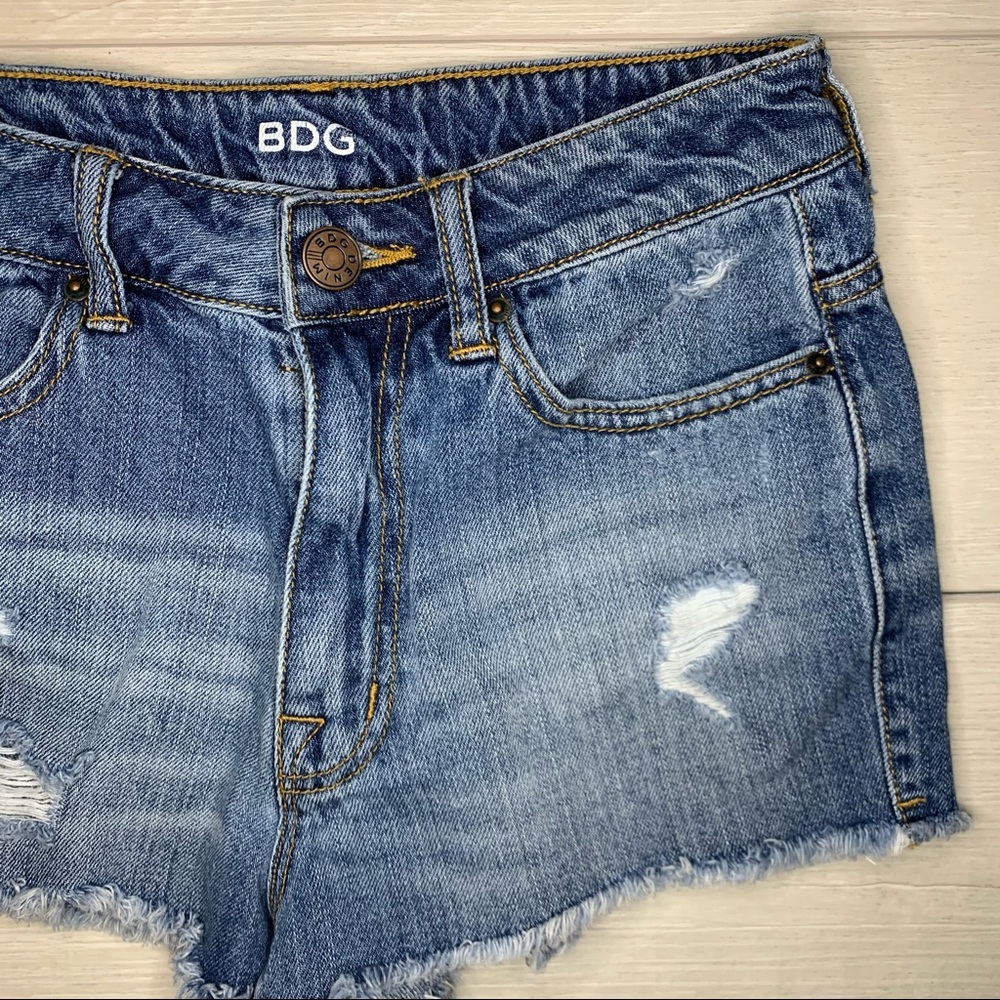 BDG High Rise Dree Cheeky Cutoff Shorts Size 25 - Picture 2 of 11